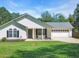 29 Ridge Rd, Greenville, SC 29617