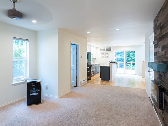 5th image of 24353 NE 101st Ct