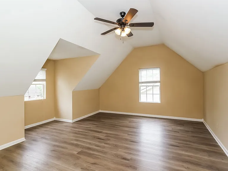 252 Prescott Ct — Photo 10