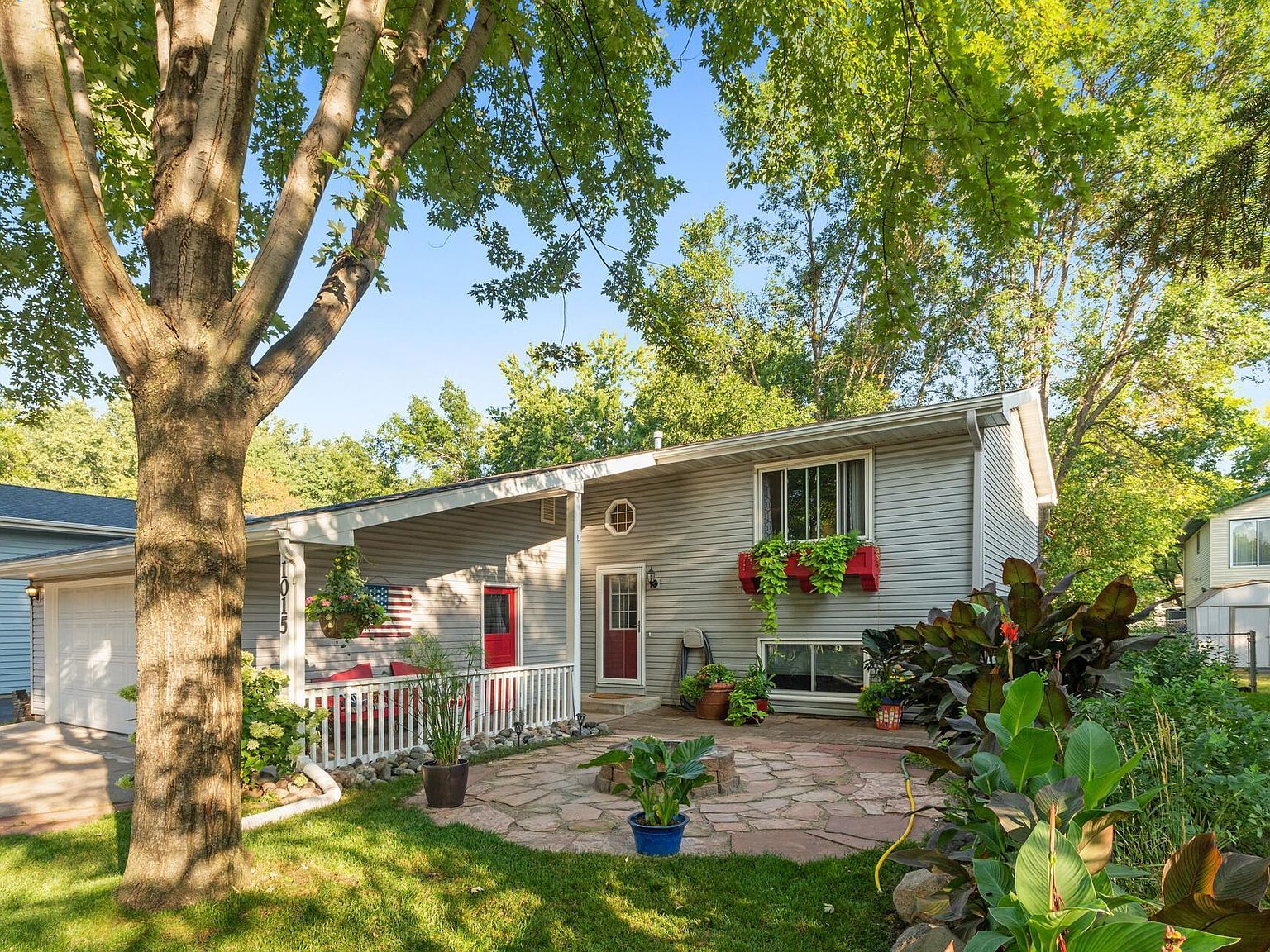 1015 104th Ln NW, Coon Rapids, MN 55433 Zillow