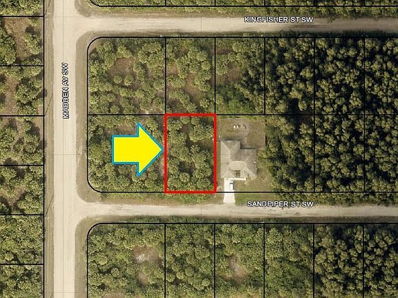 3rd image of 783 Sandpiper St SW