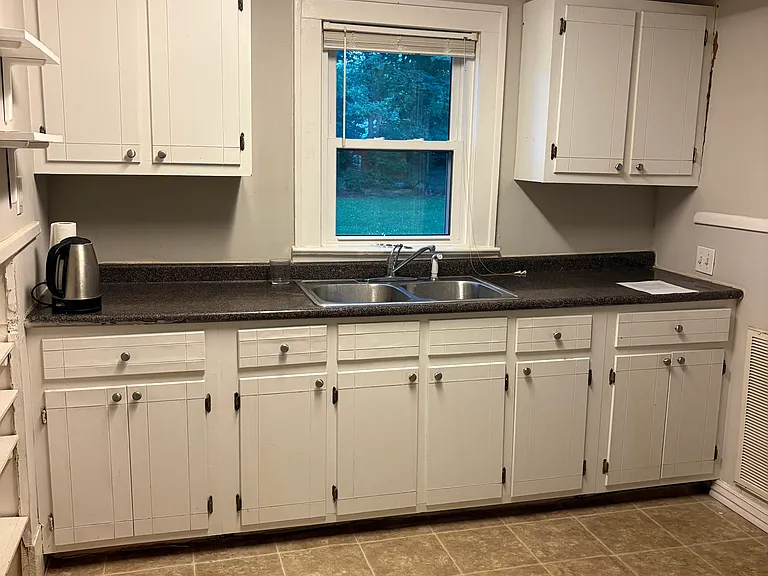 169 W Stroud Ave — Photo 12