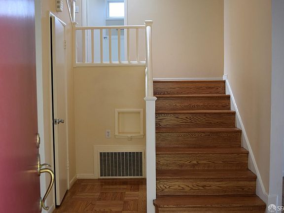 5th image of 67 Lake Vista Ave N