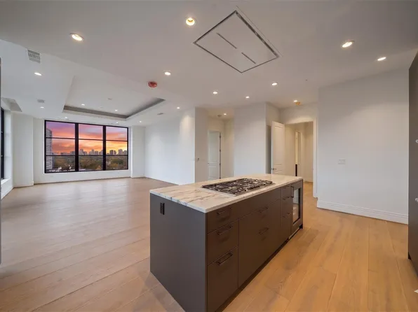 2323 San Felipe St Unit 803, Houston, TX 77019