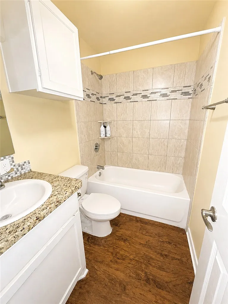 1 bed, 466 sqft, $1,250 — Photo 4
