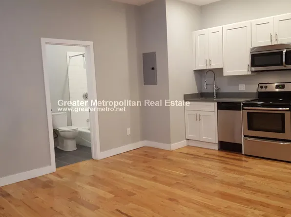 535 E 8th St, Boston, MA