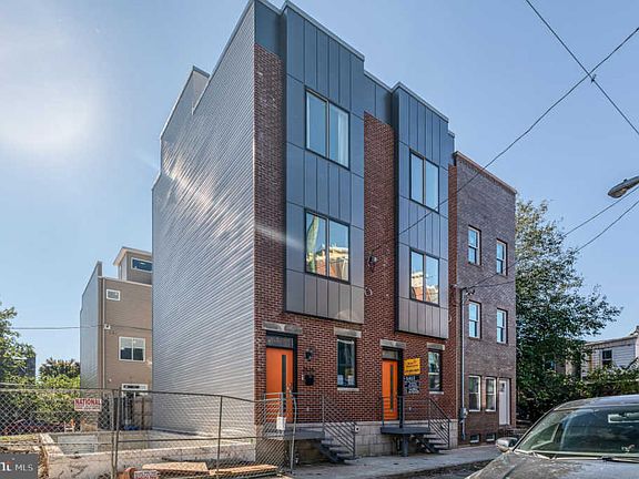 3rd image of 2638 Latona St
