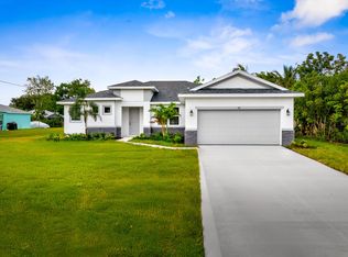 2433 SW Hinchman St, Port Saint Lucie, FL 34984