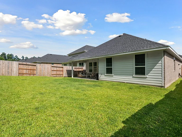 560 Newcomb Hollow Dr — Photo 35