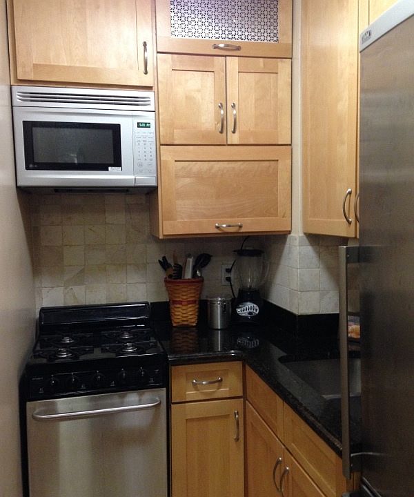 1st image of 160 E 27th St APT 3E