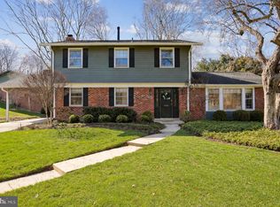 11804 Stonewood Ln, Rockville, MD 20852