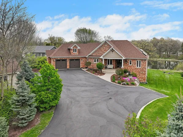 36W338 Huntley Rd, Dundee, IL 60118