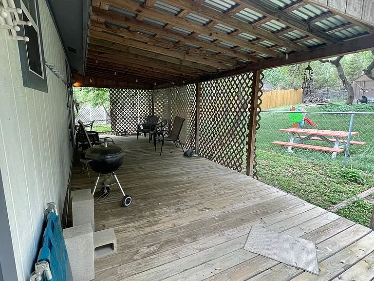 1026 Rambling Dr — Photo 13