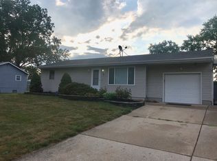 6 Homestead Dr, Saint Peters, MO 63376