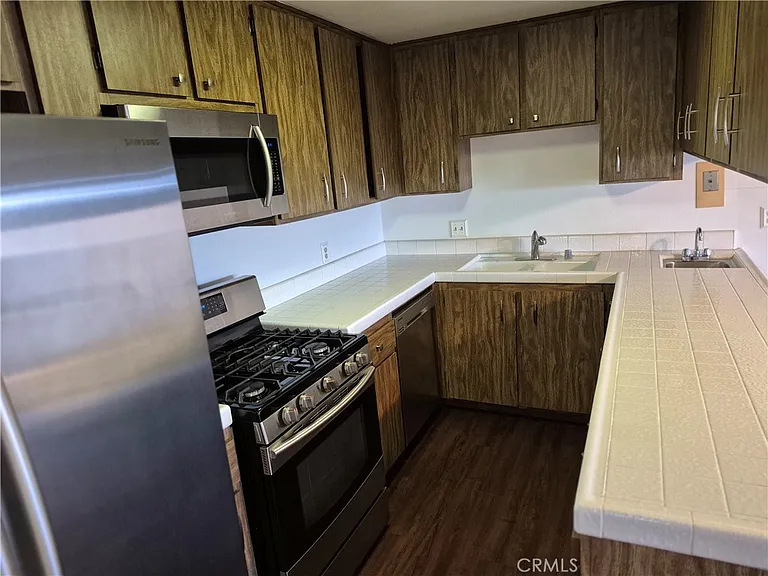 2501 S El Camino Real #315 — Photo 13