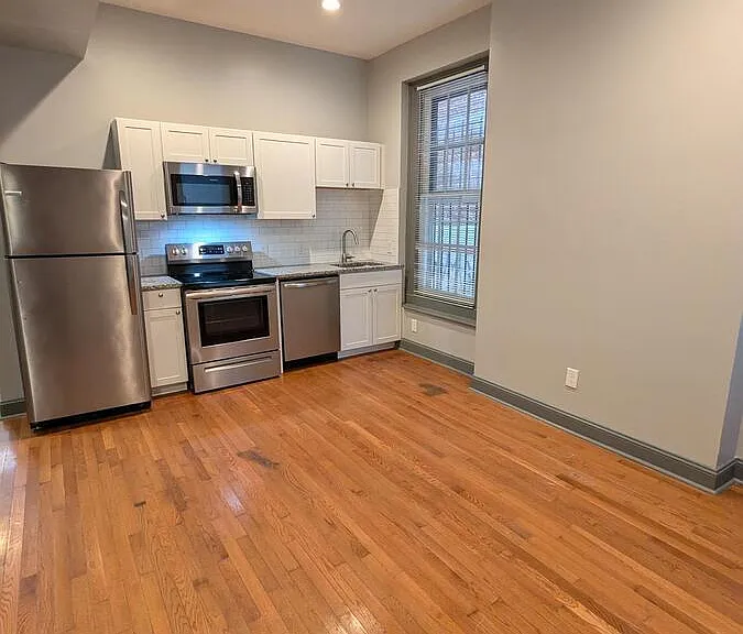 608 N 1st St — Photo 7