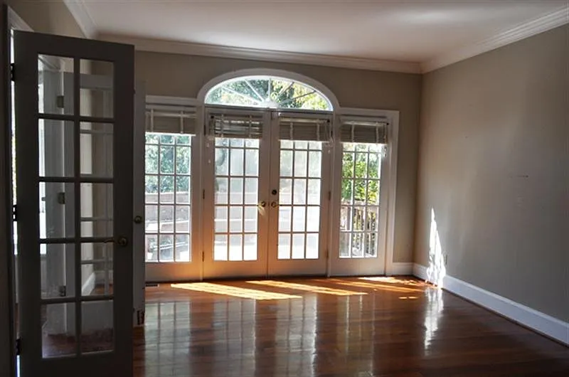 20 Langford Pl photo 1