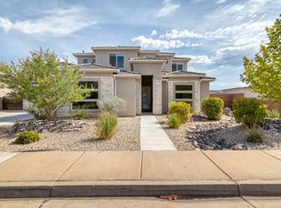 2579 S Wilson Dr, Hurricane, UT 84737