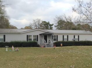 423 4th St, Omaha, TX 75571