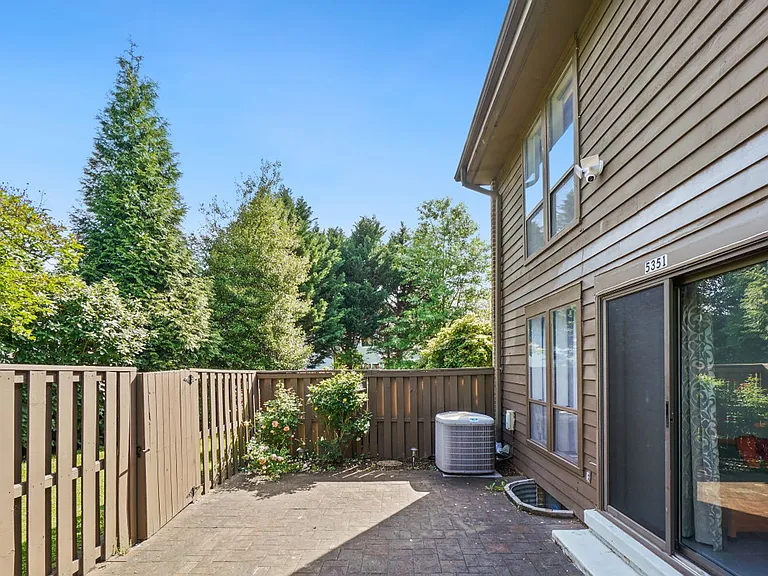 5351 Strathmore Ave — Photo 26