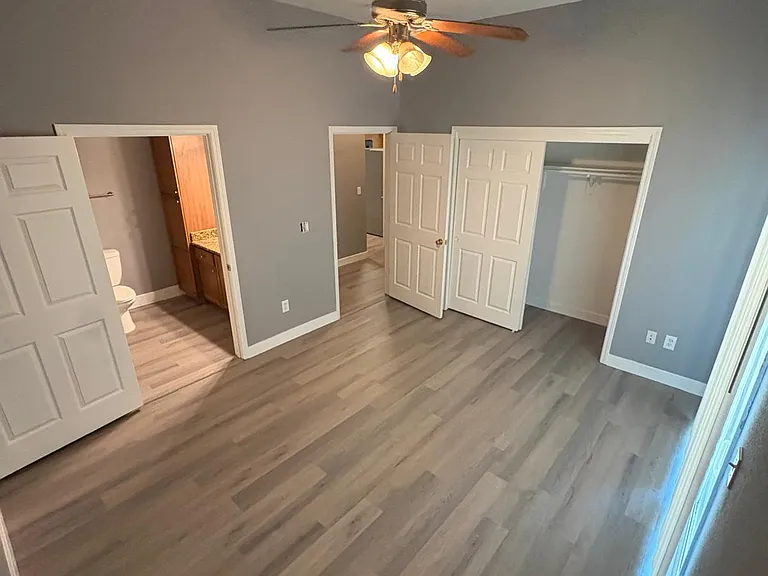 1520 C St #101 — Photo 15