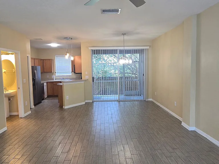 11012 Black Swan Ct — Photo 3
