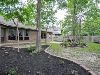 135 S Bluff Creek Cir, The Woodlands, TX, 77382
