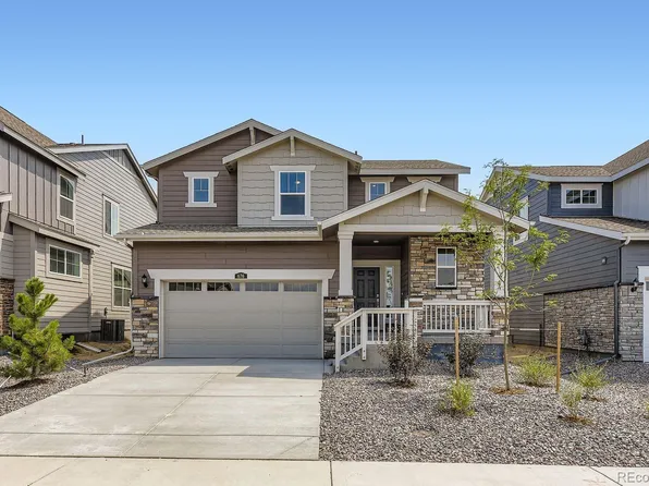 676 N Clubview Street, Watkins, CO 80137