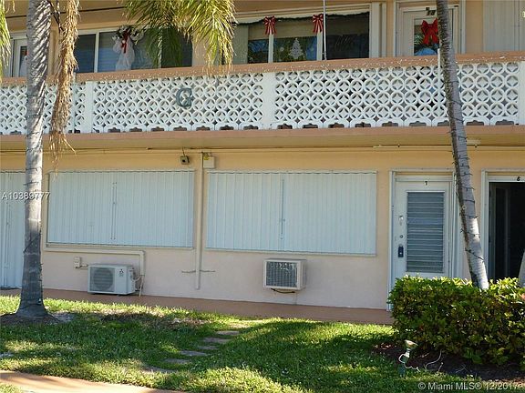 2nd image of 815 SW 11th Ave APT 7G