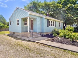 133 Bloomingdale Rd, Quaker Hill, CT 06375