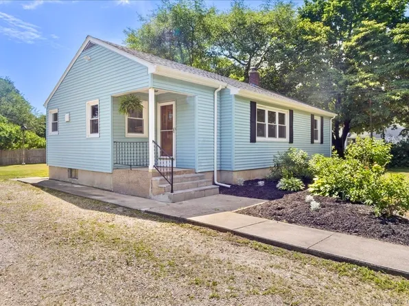 133 Bloomingdale Road, Waterford, CT 06375