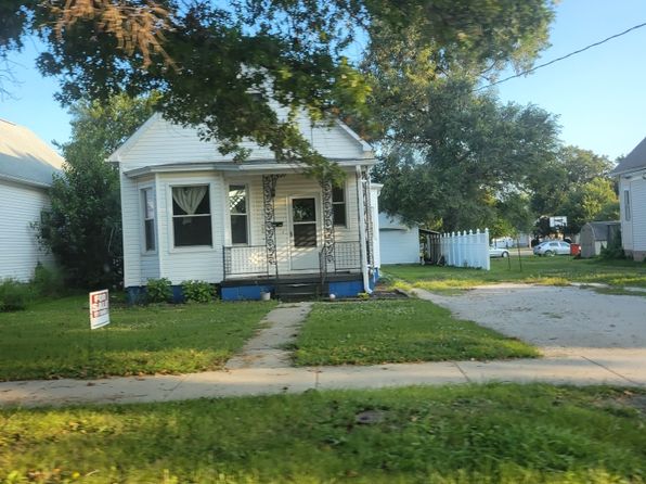 2805 Marshall Ave
