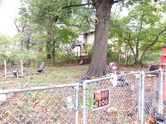 20th image of 707 Galveston St