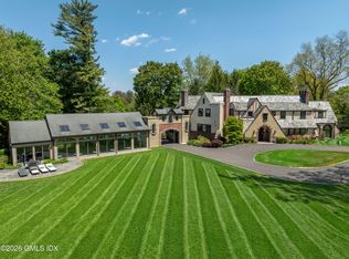 21 Calhoun Dr, Greenwich, CT 06831