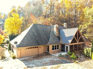 206 View Ridge Pkwy, Leicester, NC 28748