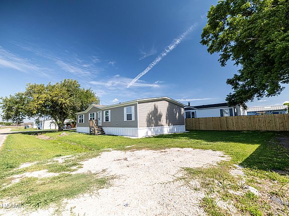 2nd image of 402 Karla Dr