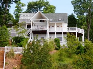 462 Owls Nest Dr, Bracey, VA 23919