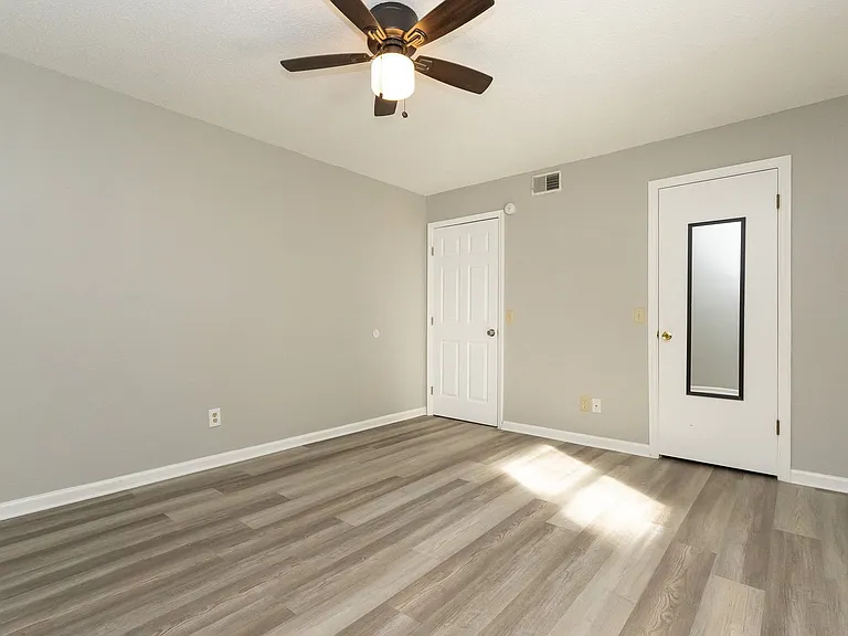 52 Nicole Ln — Photo 11