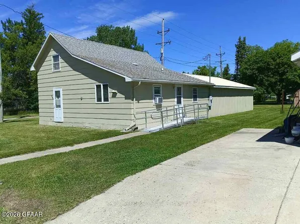 206 W Felton Ave, McVille, ND 58254