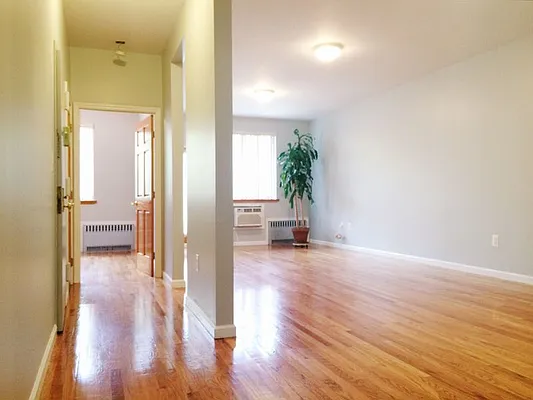 Rented by In Haus LLC | media 27