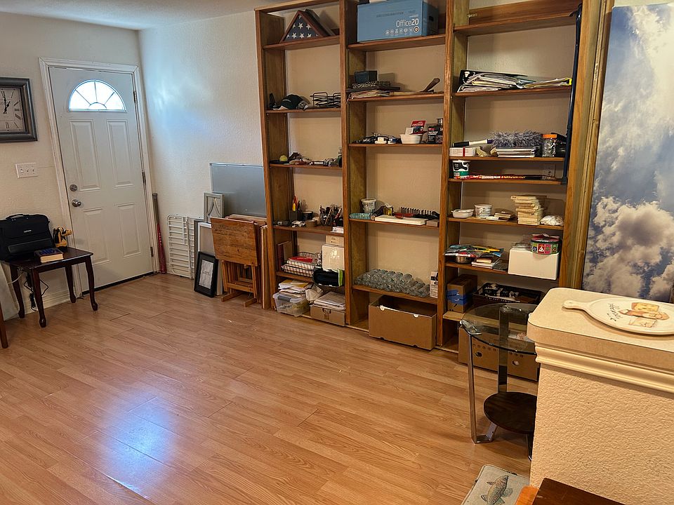 1st image of 4405 Sinclair Ave Unit B