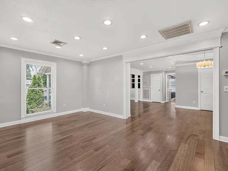 3215 Arthur Dr — Photo 5