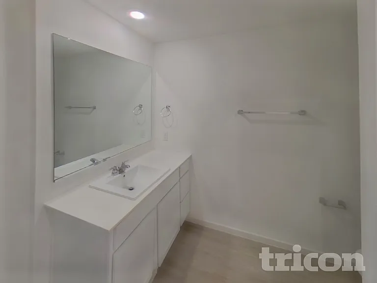 6751 Highlands St — Photo 8
