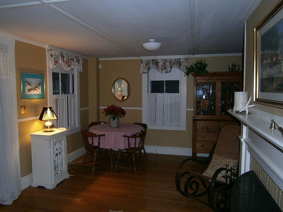 2nd image of 1408 Tremont St