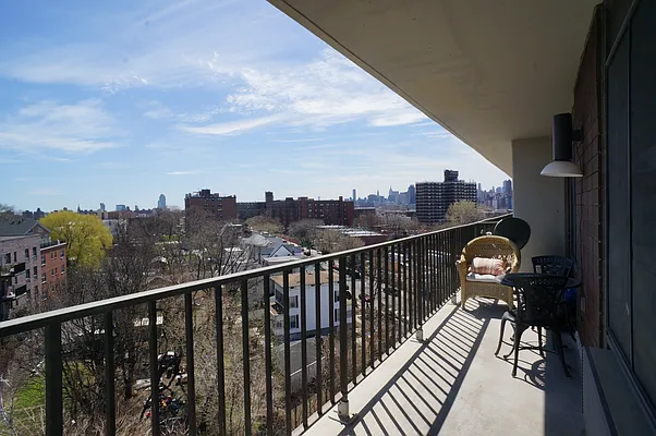 Rented by Compass | media 25