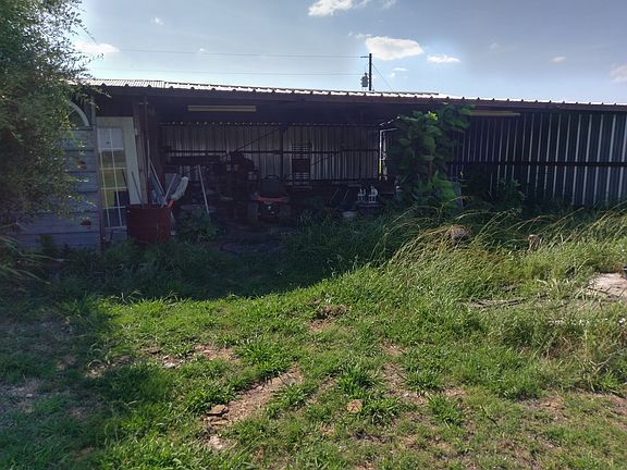 Open side of the barn.