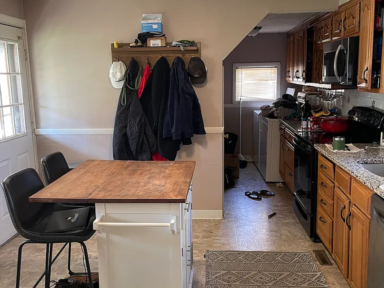 330 Washington St #1 — Photo 3