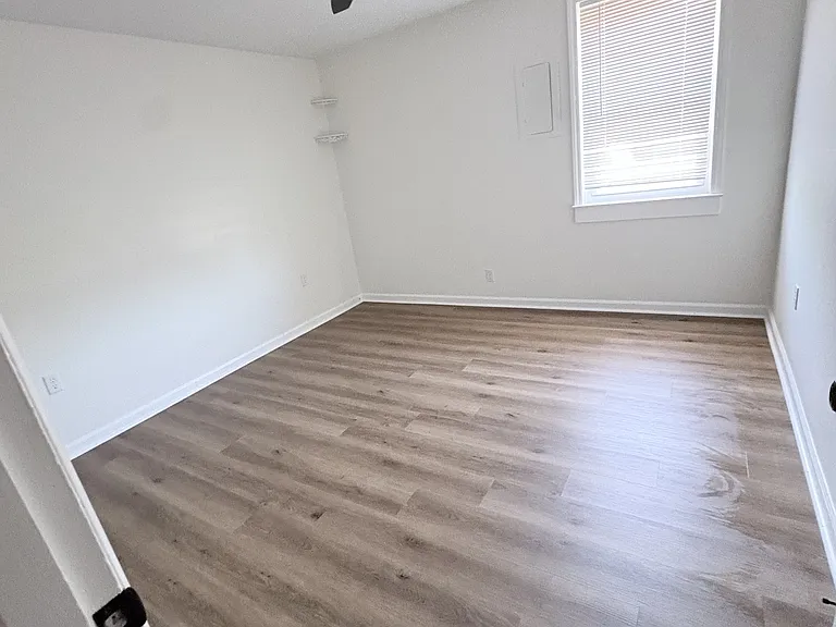 340 S Main St #5 — Photo 6