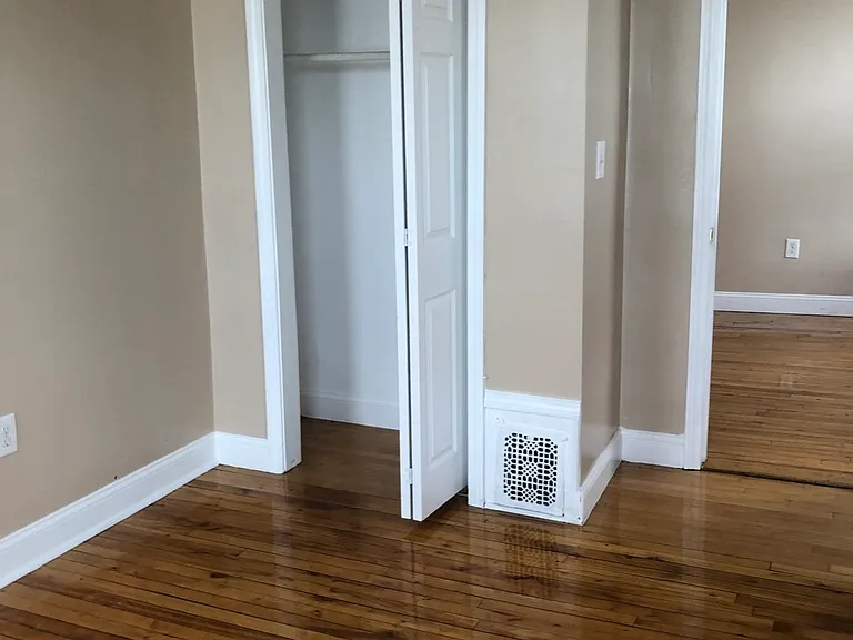 10 Fernboro St #3 — Photo 8