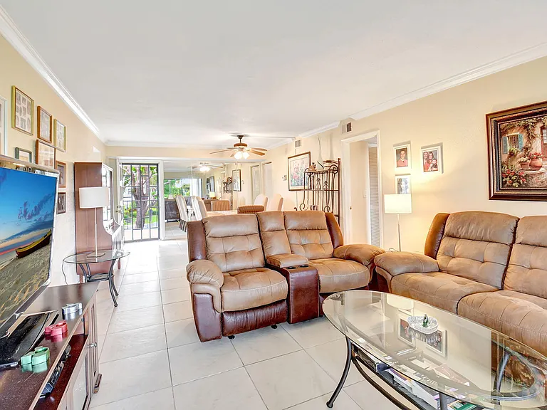 5715 Fairway Park Dr #201 — Photo 13